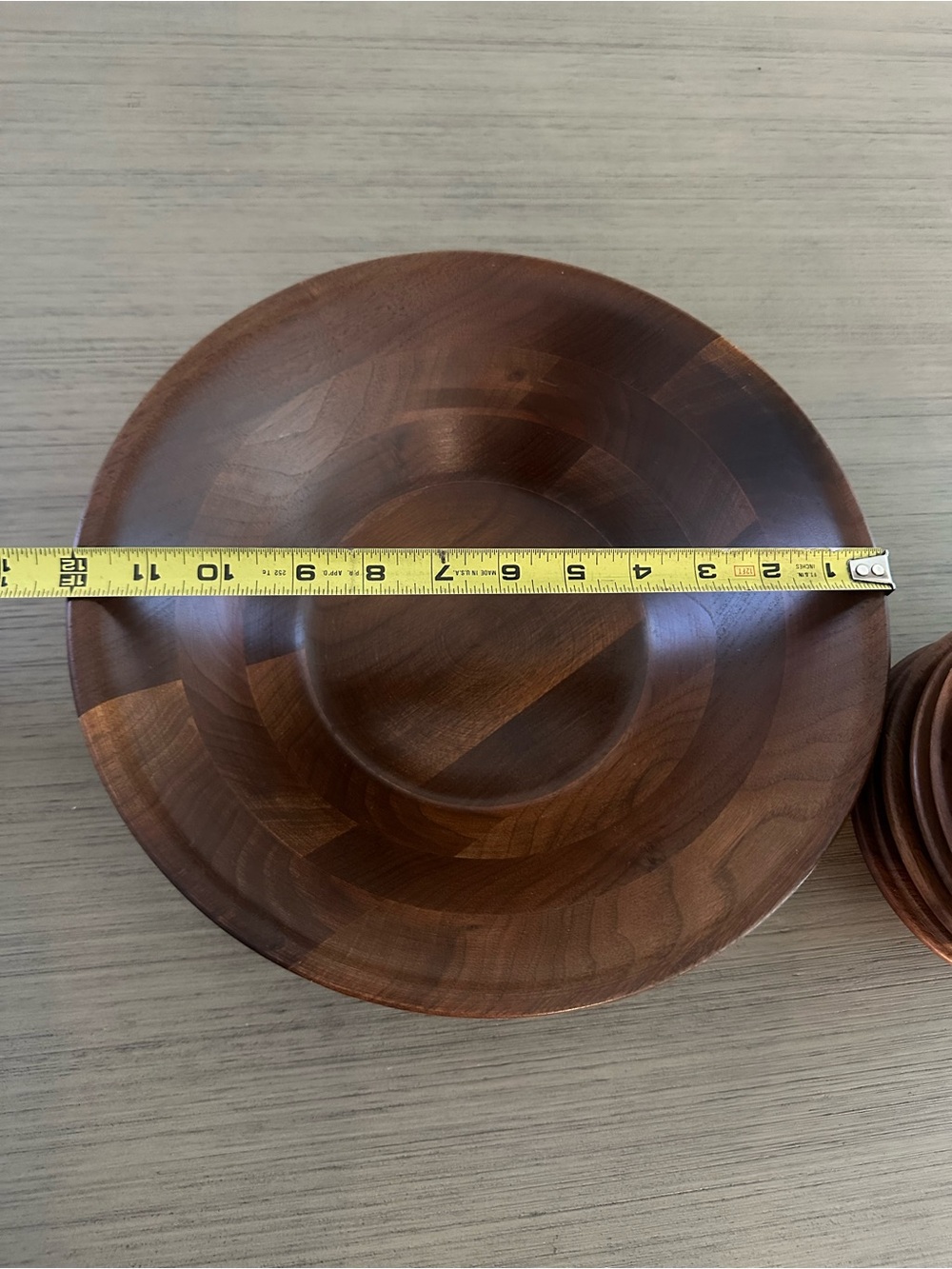 Ozark solid walnut salad serving bowl utensil and 6 bowls. - Picture 5 of 10